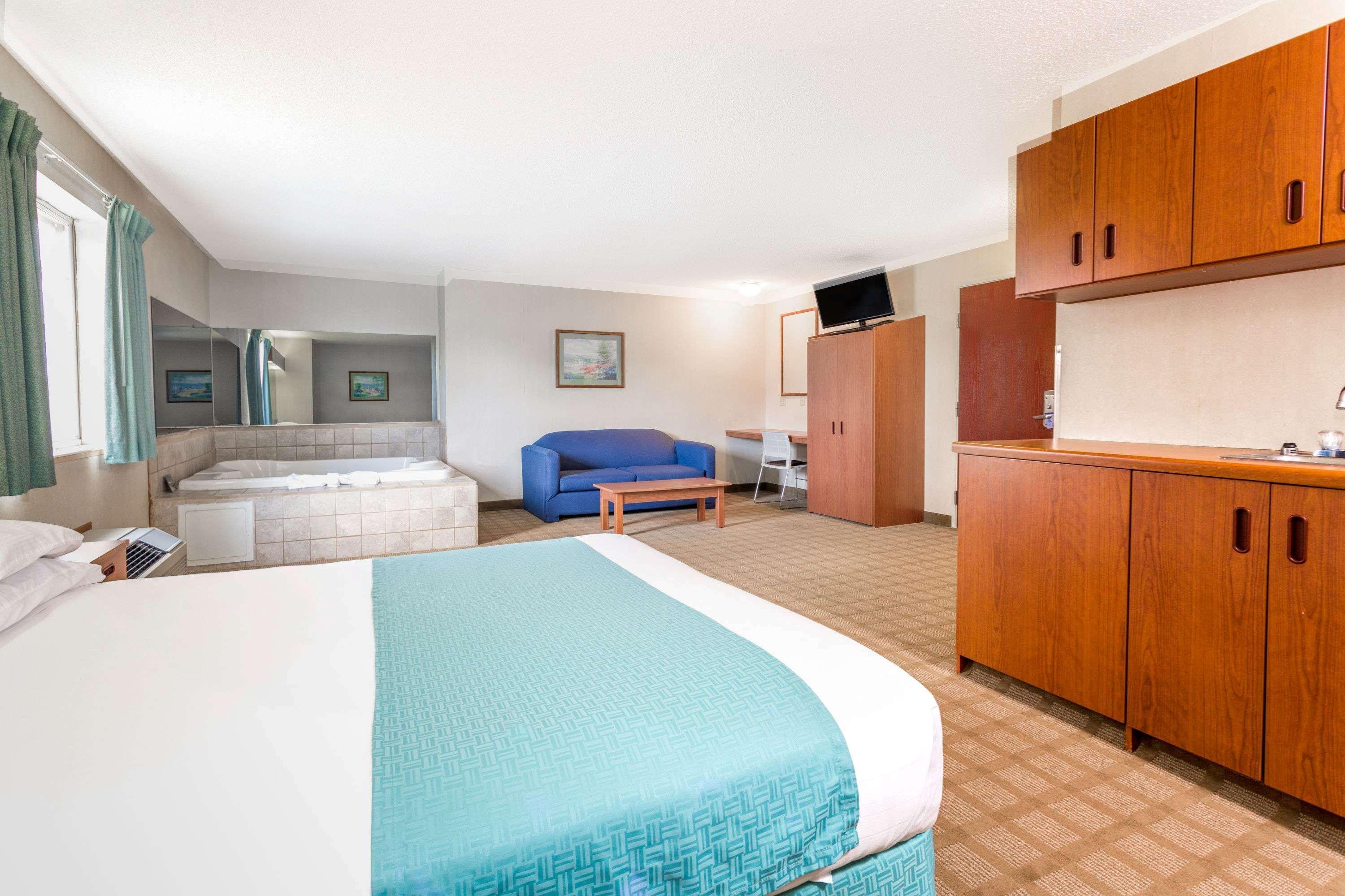 Microtel Inn & Suites By Wyndham Dry Ridge Buitenkant foto